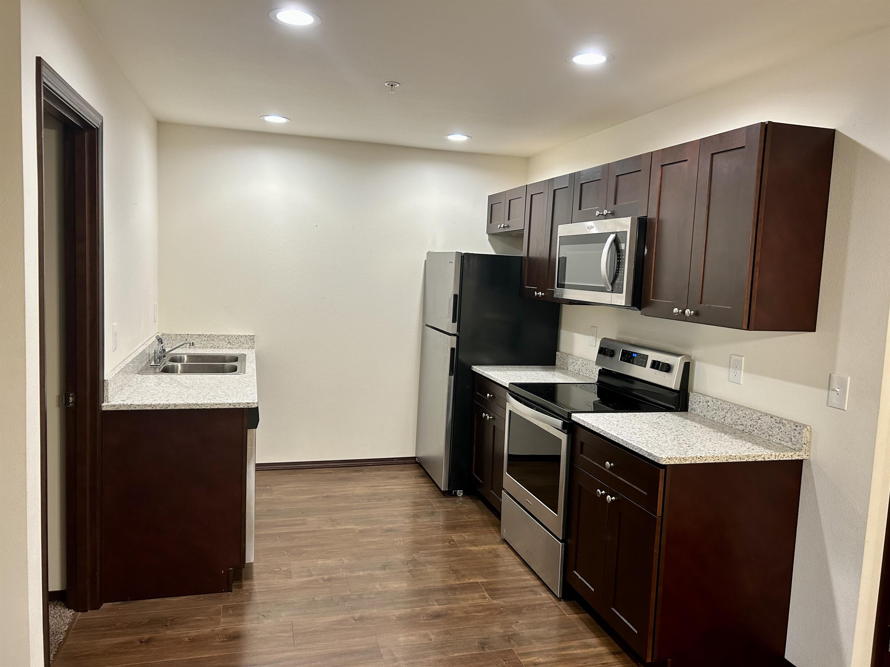 2041 Andress Lane